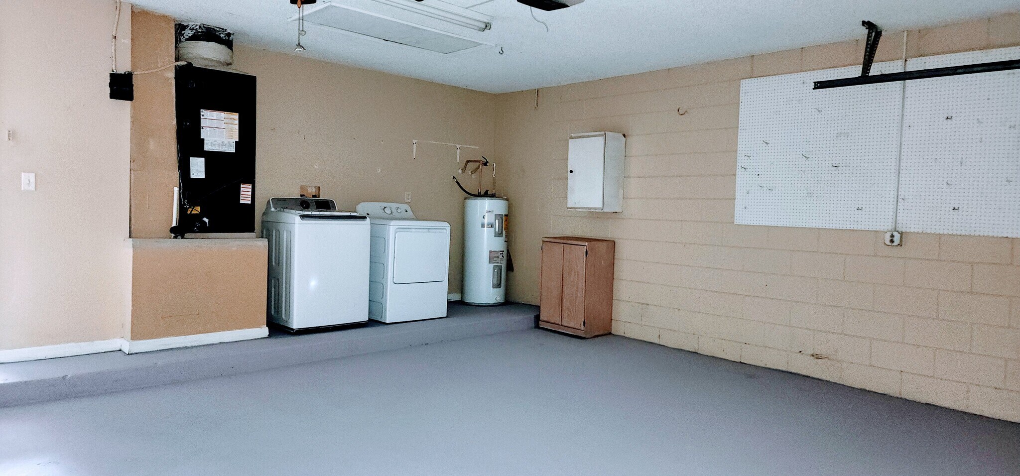 Garage - 4002 Bolinas Ct