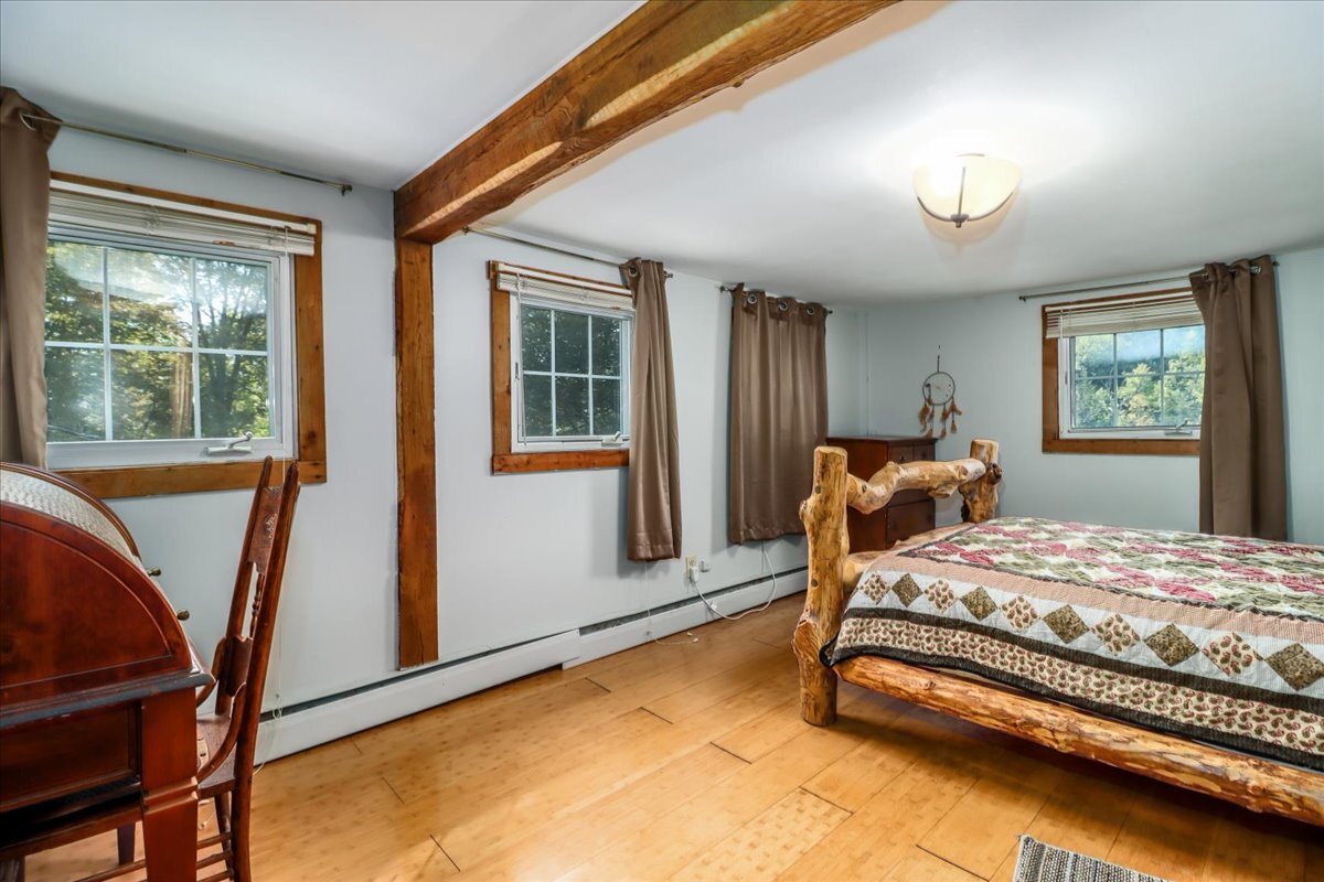 Building Photo - 155 Squash Hollow Rd