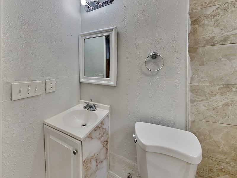 Building Photo - 307 S Montgomery Ave