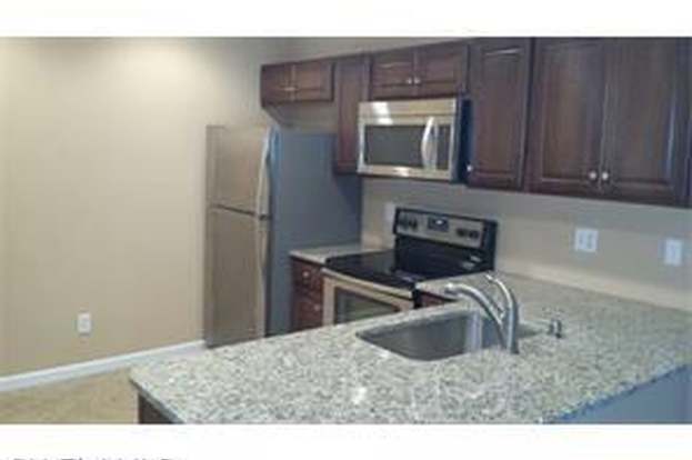 Building Photo - 6310 Royal Woods Dr