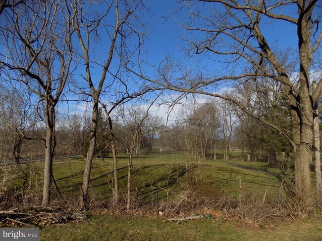 Building Photo - 3168 Middle Creek Rd