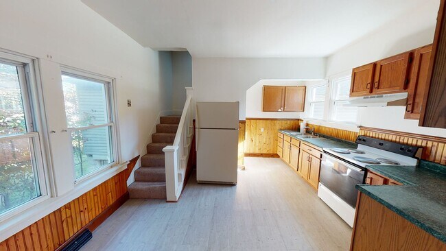 Building Photo - 510 Highland Ave