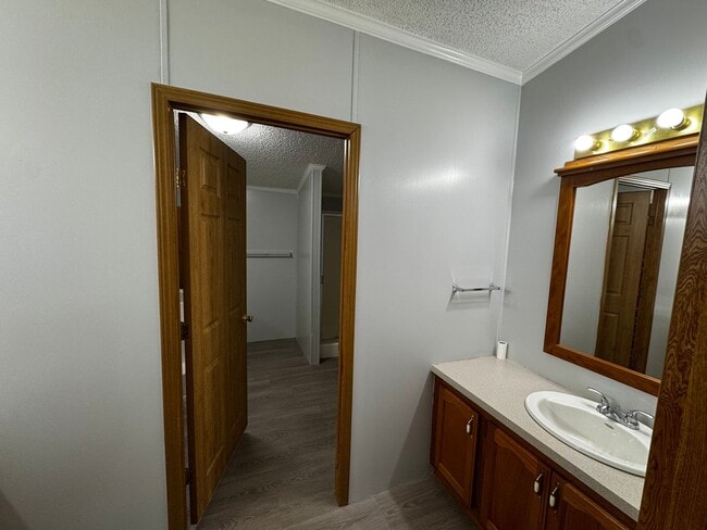 Building Photo - Very large yard great location a nice older doublewide Home