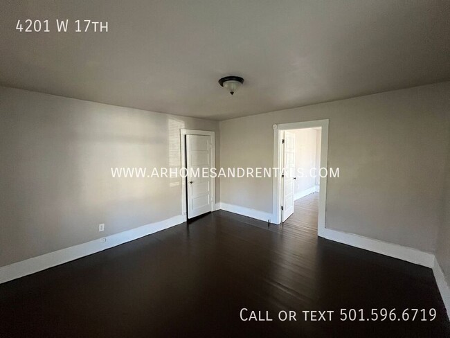 Building Photo - 4201 W 17th Little Rock | 3 Beds | 1 Bath