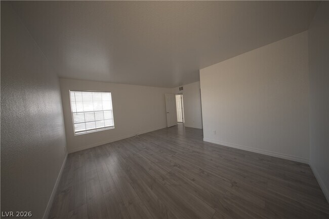Building Photo - 2606 S Durango Dr