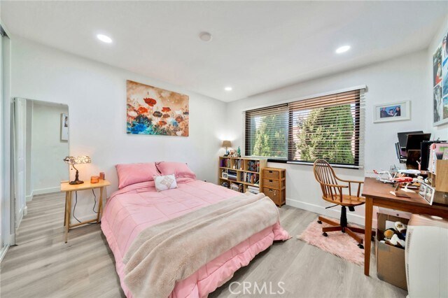 Building Photo - 5151 Walnut Ave