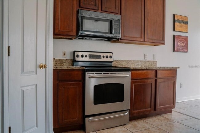 Building Photo - 2018 Estancia Cir