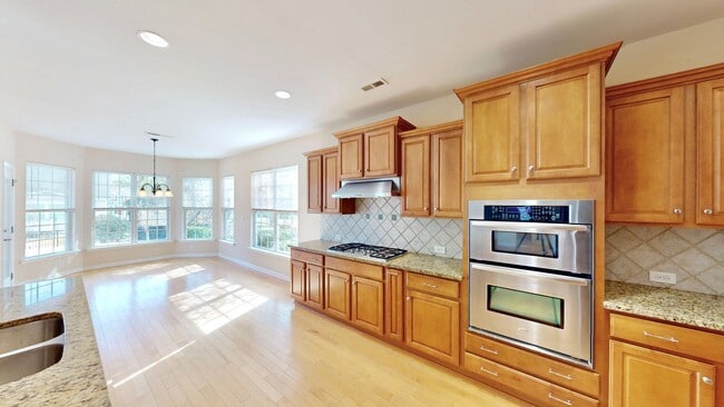 Building Photo - 8421 Cotton Press Rd