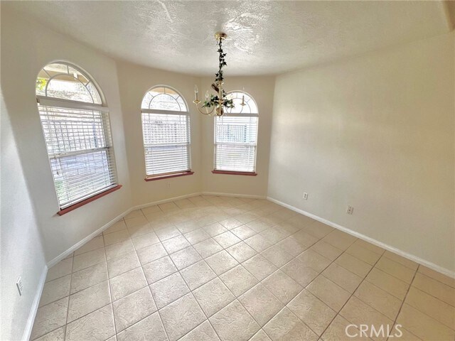 Building Photo - 13420 Chinquapin Dr