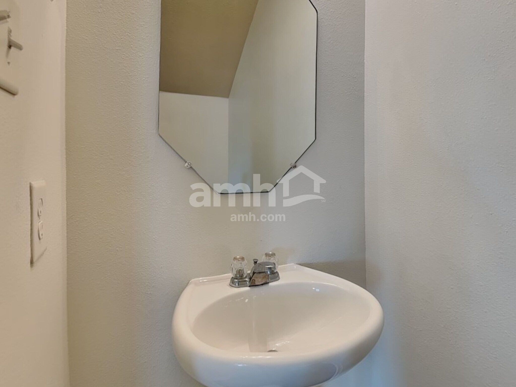 Building Photo - 3406 Maris Way