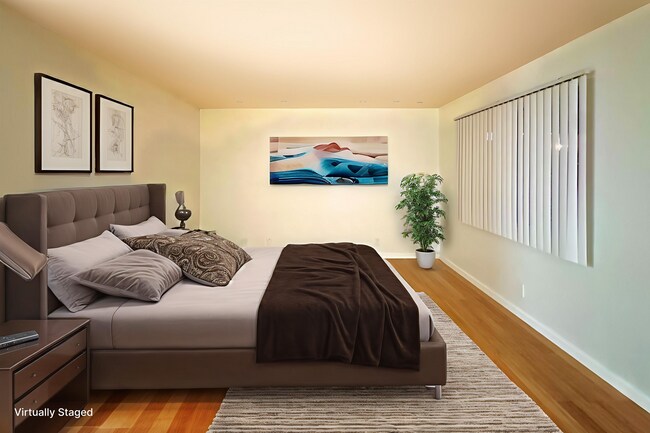 Main Bedroom - 934 N Cedar St