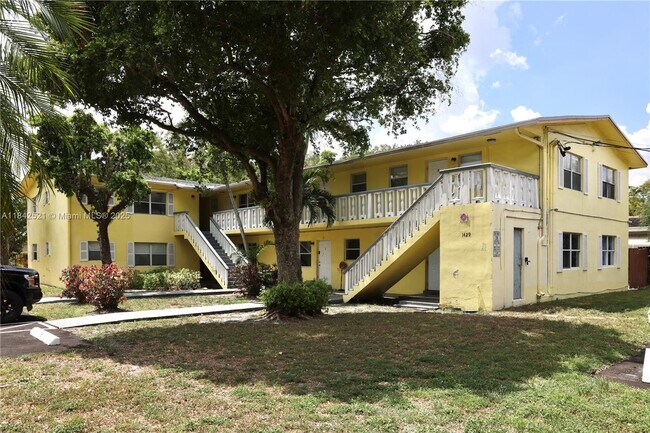 Building Photo - 1429 SW 9th St