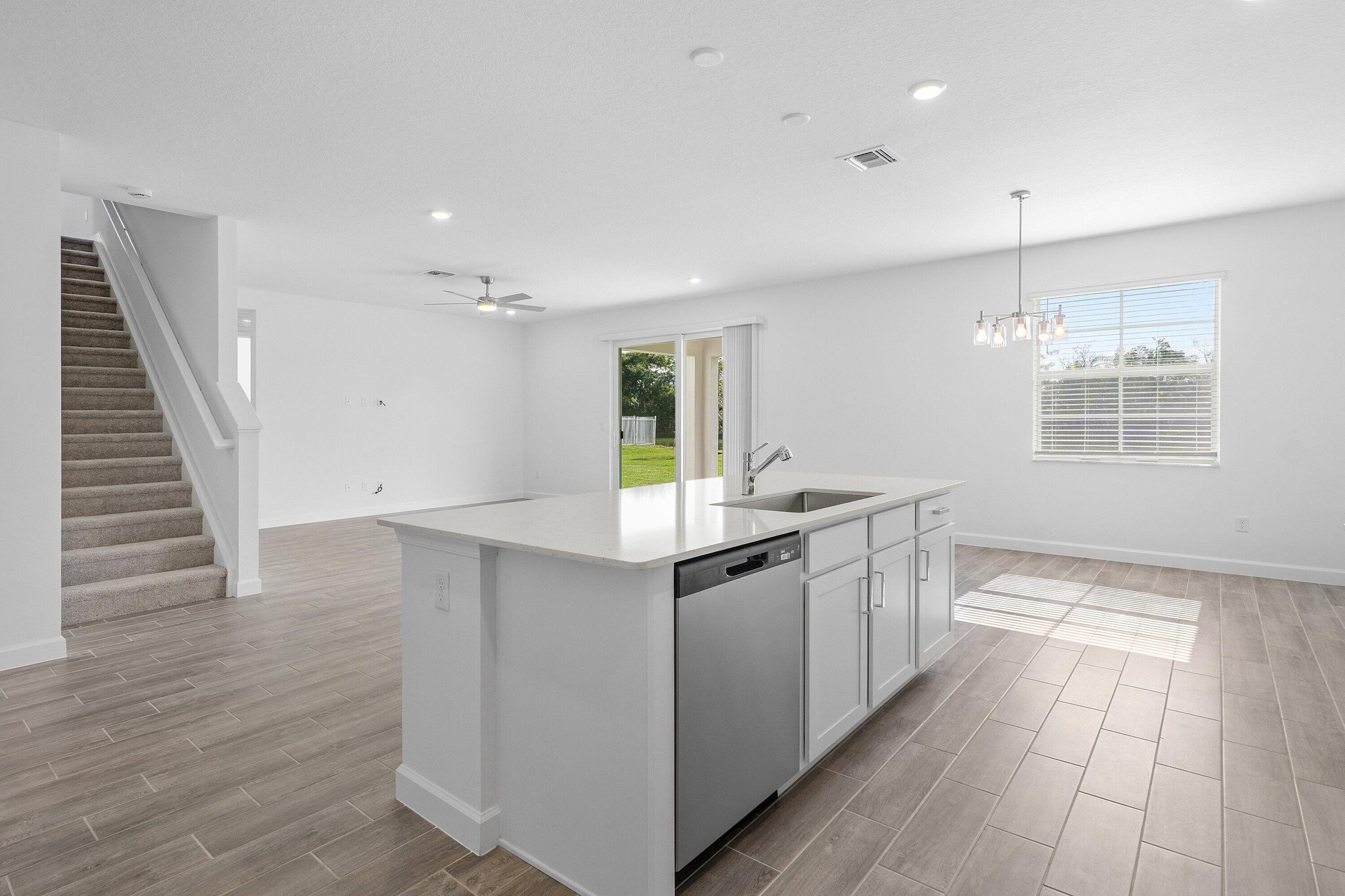 Building Photo - 6843 Cobia Cir