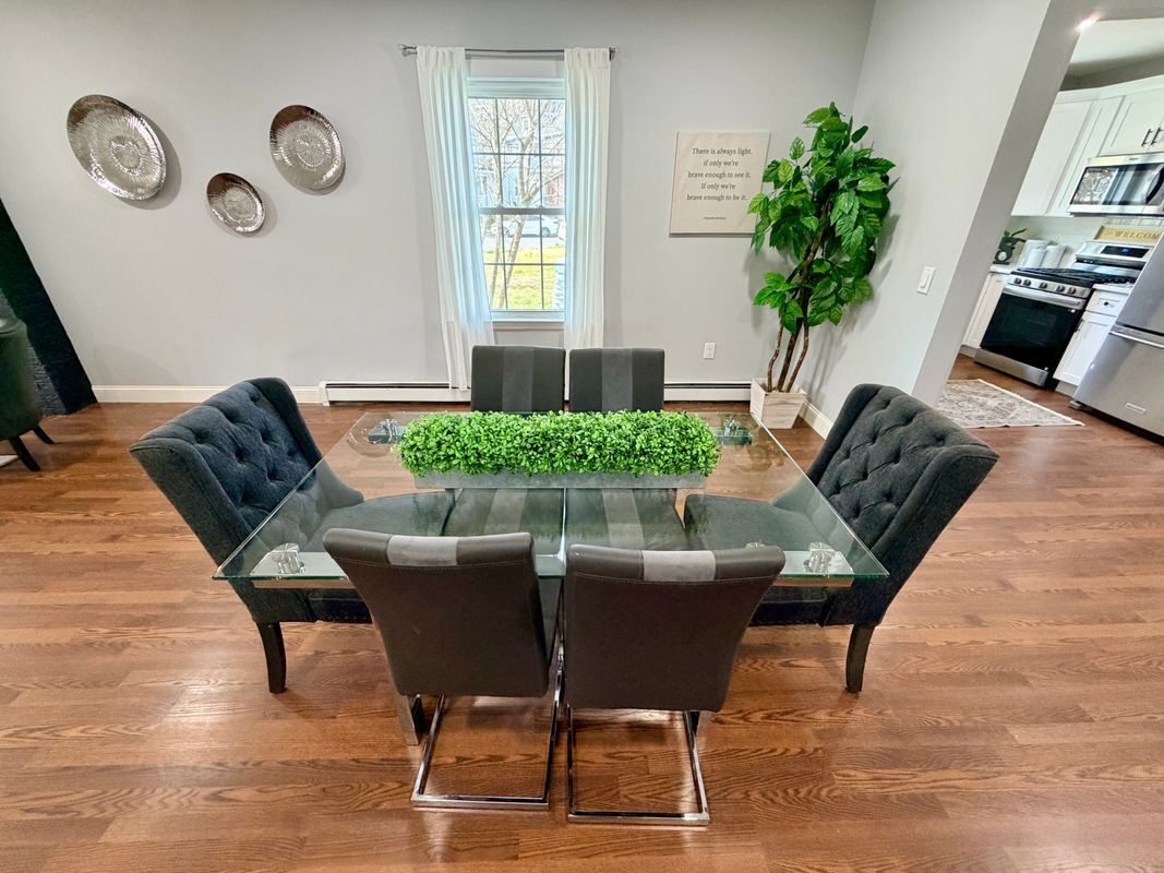 Building Photo - 8 Joan Terrace