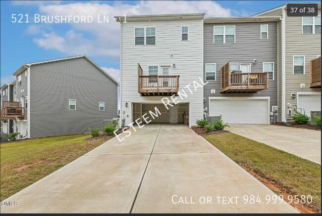 Building Photo - 521 Brushford Ln