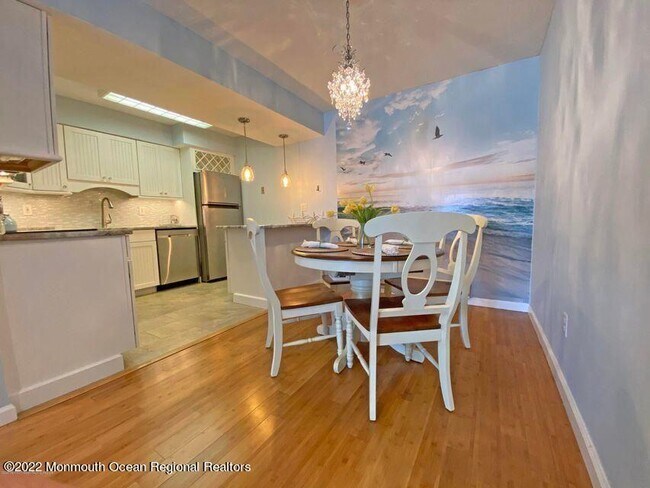 Building Photo - 1382 Ocean Ave