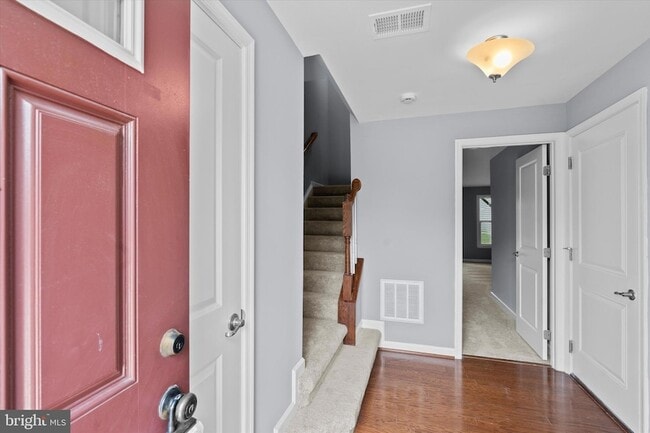 Building Photo - 6190 Willow Pl