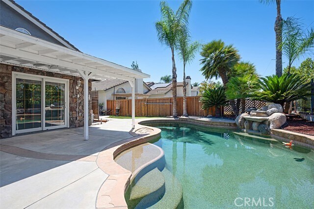 Building Photo - 41495 Avenida De La Reina
