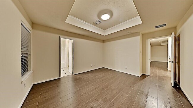 Building Photo - 19319 Christine Crossing Dr