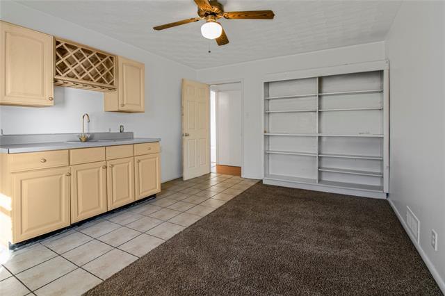 Building Photo - 1618 University Dr