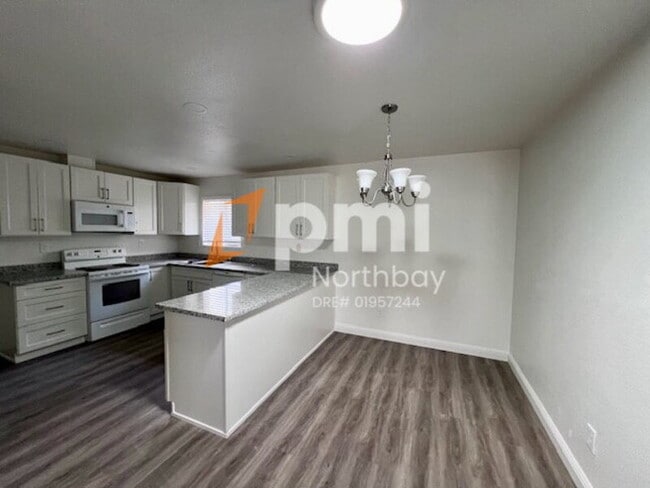 Building Photo - 677 Cordelia Cir