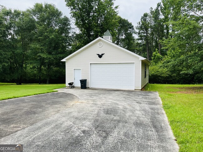 Building Photo - 947 Beavers Rd