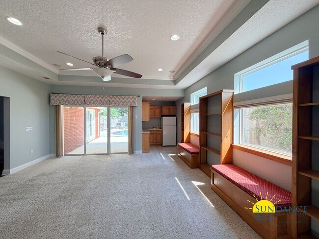 Building Photo - 4504 Boca Dr
