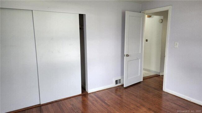 Building Photo - 25 Madsen Rd
