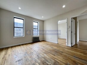 Building Photo - 606 W 191st St