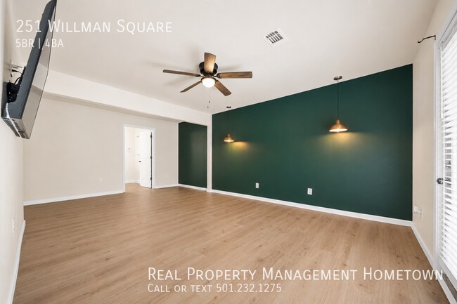 Building Photo - 251 Willman Square