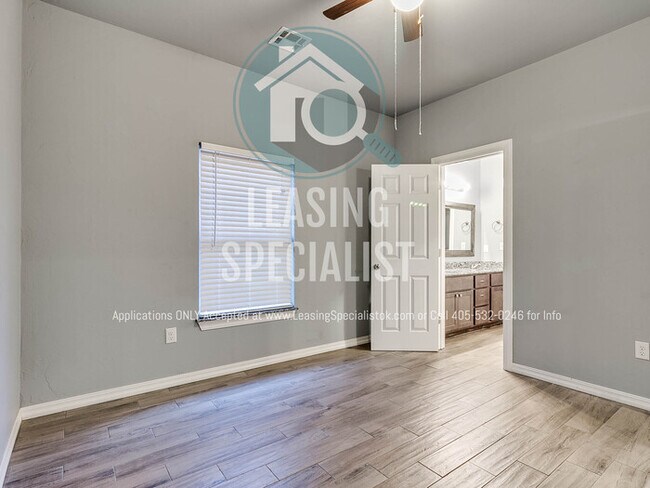 Building Photo - Central Norman 4 Bed 3 Bath House Ready fo...