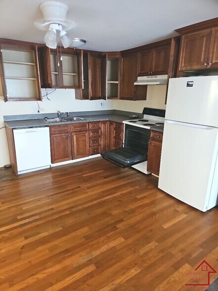 Building Photo - 441 Harding Pl