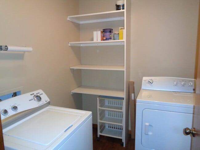 Building Photo - 1992 Waterfront Dr N