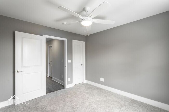 Building Photo - 5365 Lynnland Terrace