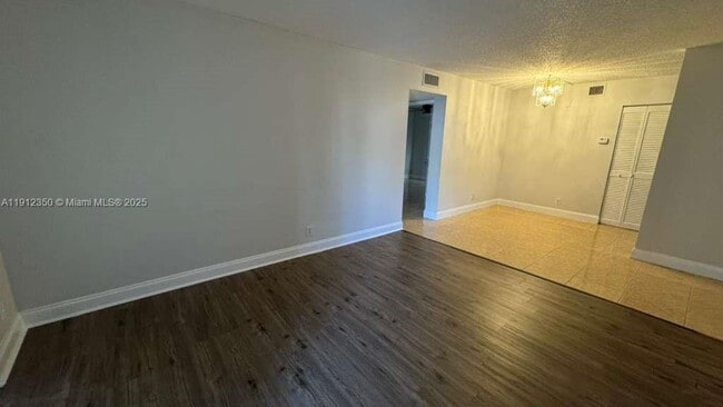 Building Photo - 306 Gardens Dr