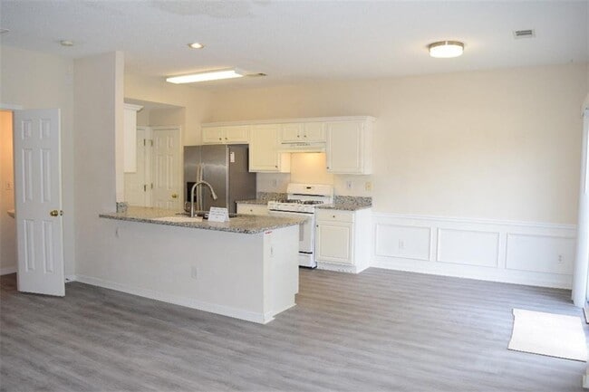 Building Photo - 3625 Gainesway Ct NW