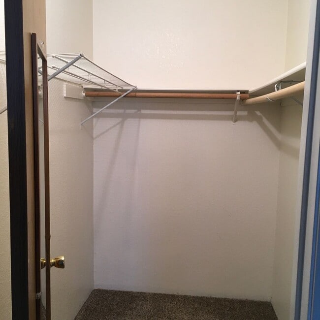 Building Photo - PRICE JUST REDUCTED TO $1,075.00 PER MONTH...