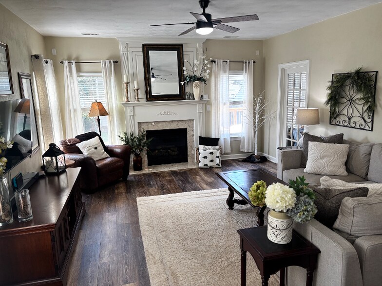 Building Photo - 717 Tallahassee Dr