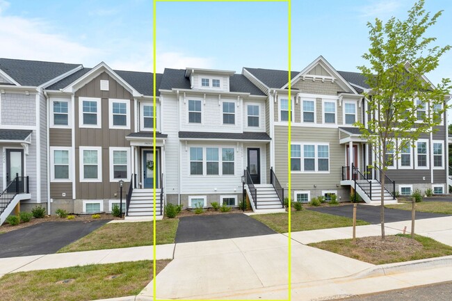 Building Photo - 2228 Leeham St