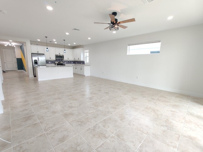 Building Photo - 8173 Sternway Rd