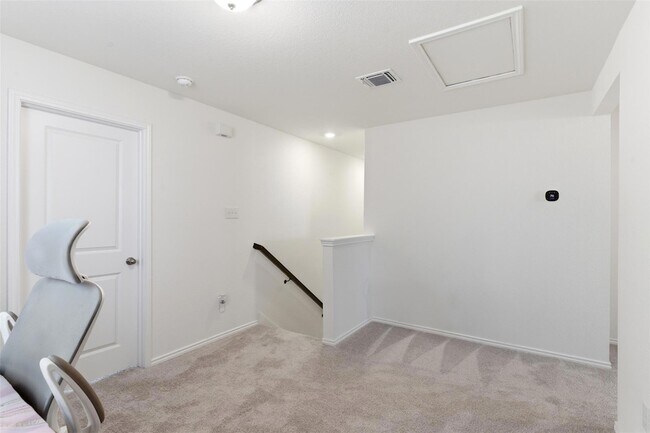 Building Photo - 13405 Dolley Madison St