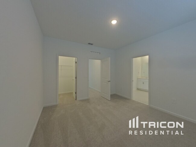 Building Photo - 2450 Peace Of Mind Ave