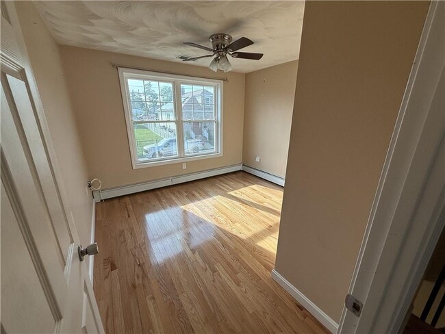 Building Photo - 24 Apulia St