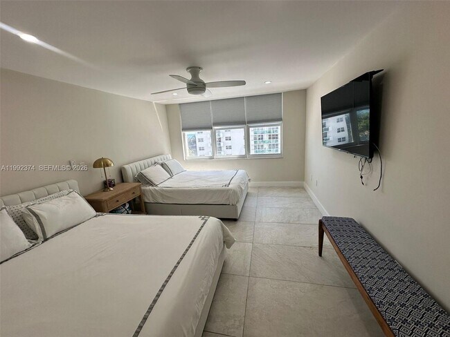 Building Photo - 2751 S Ocean Dr