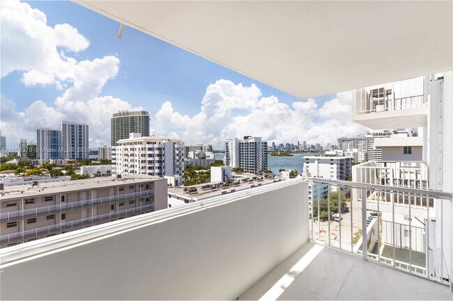 Building Photo - 1331 Lincoln Rd