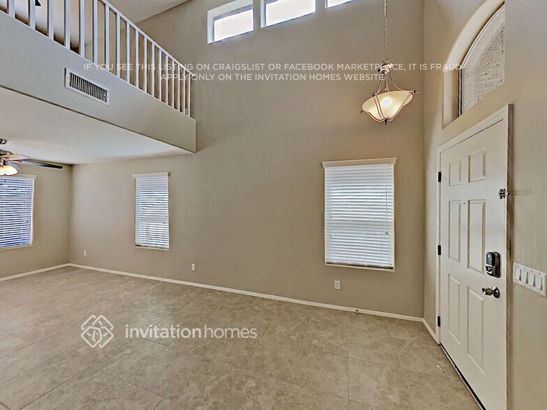 Building Photo - 3845 W Goldmine Mountain Dr