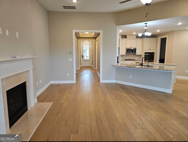 Building Photo - 609 Tulip Poplar Dr