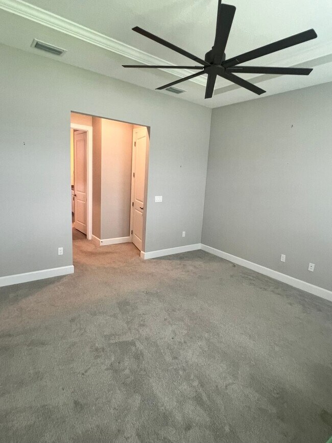 Building Photo - STUNNING LAKEFRONT 3 BEDROOM, 2.5 BATH HOM...