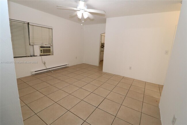 Building Photo - 777 NE 85th St