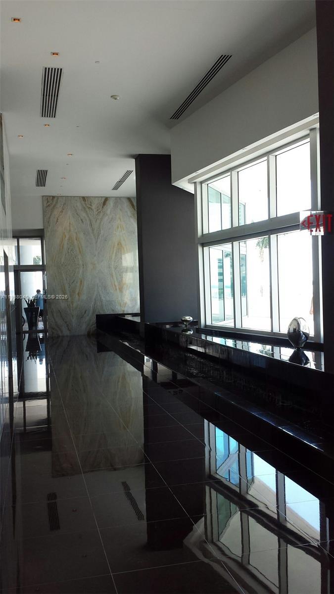 Building Photo - 325 S Biscayne Blvd